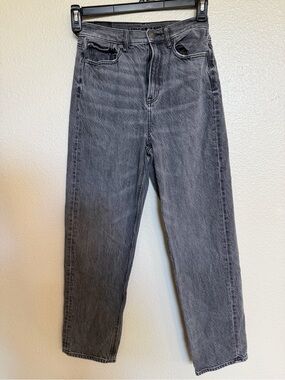 American Eagle Gray Mom Jeans High Rise Y2K Size O Short